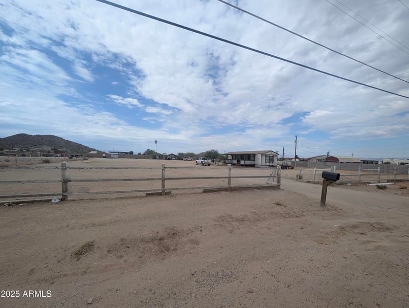 2456 Bonnie Ln, San Tan Valley, AZ 85144