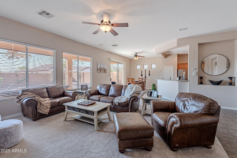 2456 Clearview Trl, Phoenix, AZ 85086