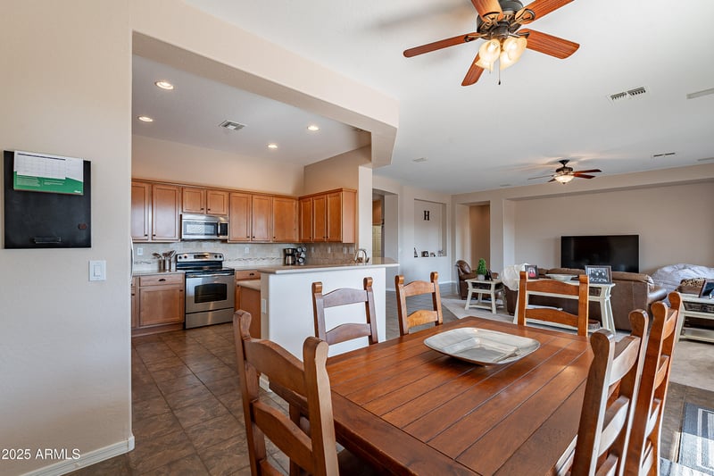 2456 Clearview Trl, Phoenix, AZ 85086