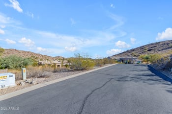 2456 Glenhaven Dr #5, Phoenix, AZ 85048
