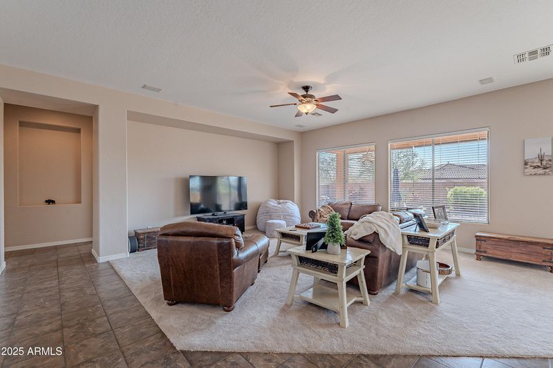 2456 W Clearview Trl, Phoenix, AZ 85086
