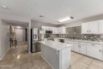 2457 Palm Beach Dr, Chandler, AZ 85249
