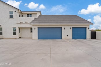 2457 Phillips Rd, Queen Creek, AZ 85144