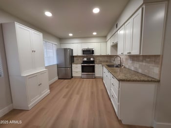 2458 University Dr #2, Mesa, AZ 85213