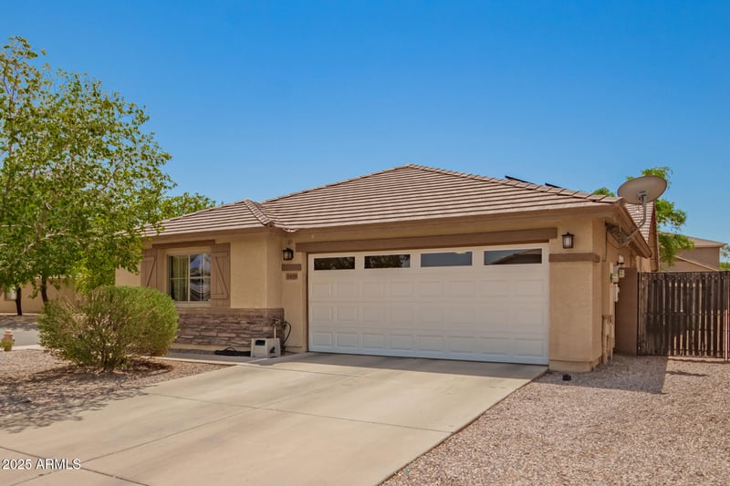 2459 Colt Ct, San Tan Valley, AZ 85144