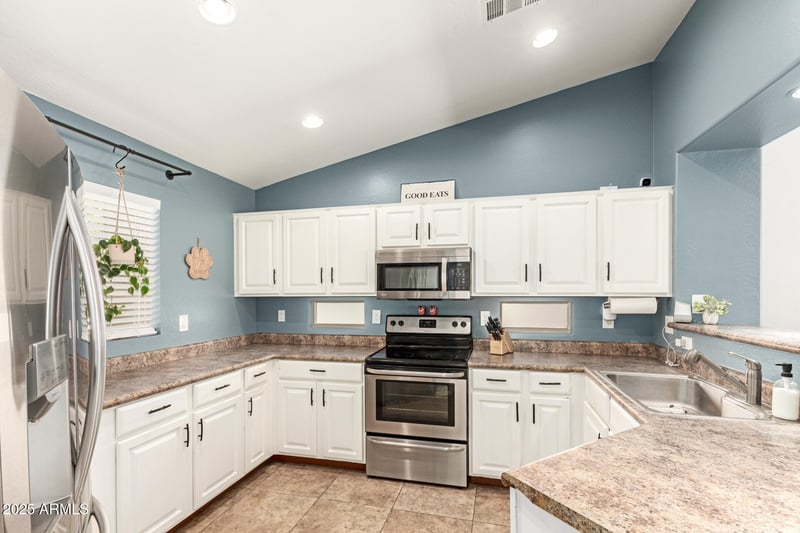 2459 Colt Ct, San Tan Valley, AZ 85144
