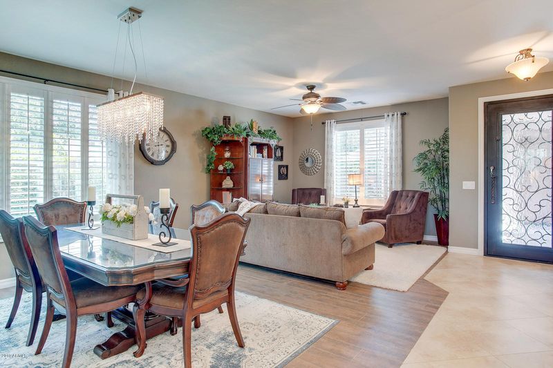 2459 E Carob Dr, Gilbert, AZ 85298