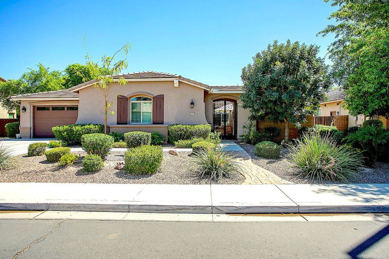 2459 E Carob Dr, Gilbert, AZ 85298