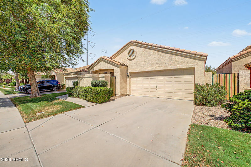 246 E Vaughn Ave, Gilbert, AZ 85234