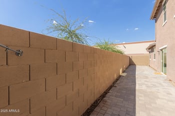 2460 73rd Ln, Phoenix, AZ 85035