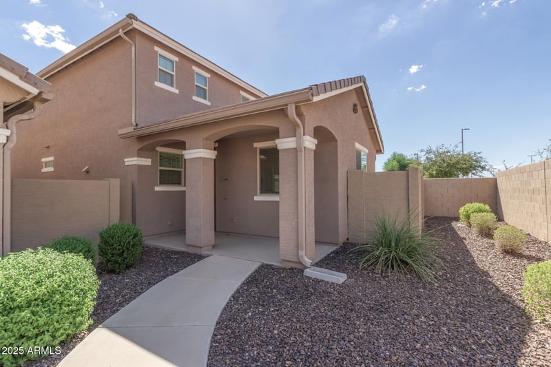 2460 73rd Ln, Phoenix, AZ 85035