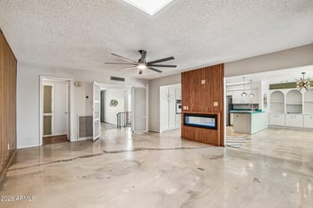 2460 E Claire Dr, Phoenix, AZ 85032