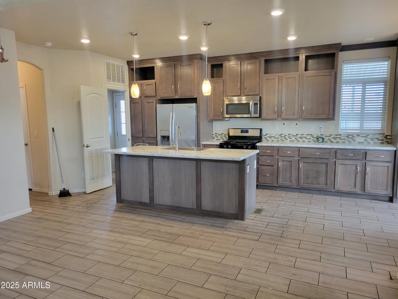 2460 E Main St #E15, Mesa, AZ 85213