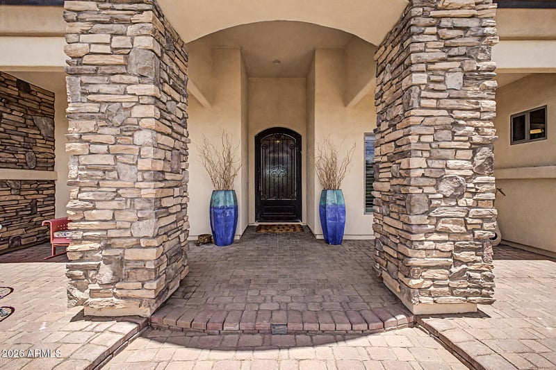 2460 E Vaughn Ave, Gilbert, AZ 85234