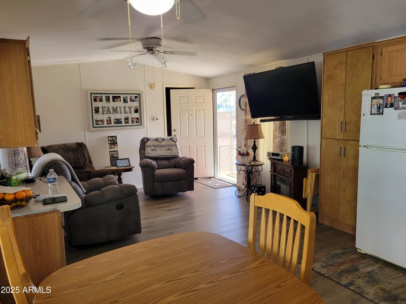 2460 Main St #B9, Mesa, AZ 85213