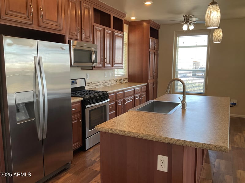 2460 Main St #E3, Mesa, AZ 85213