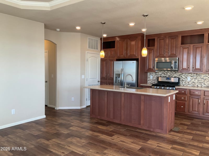 2460 Main St #N14, Mesa, AZ 85213