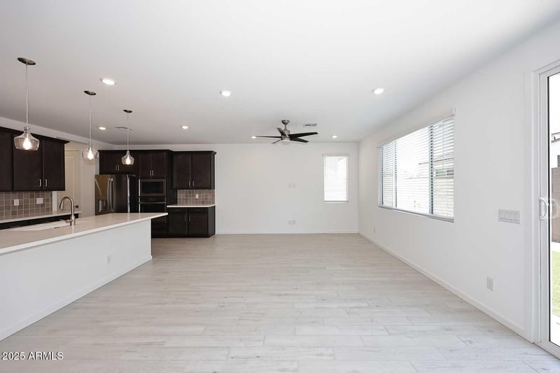 2460 Rowel Rd, Phoenix, AZ 85085