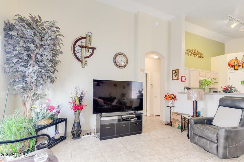 2461 W Hawks Eye Ave, Apache Junction, AZ 85120