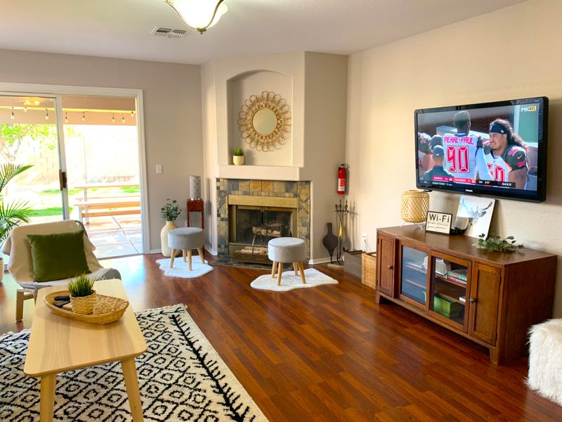 24611 N 39th Ave, Glendale, AZ 85310
