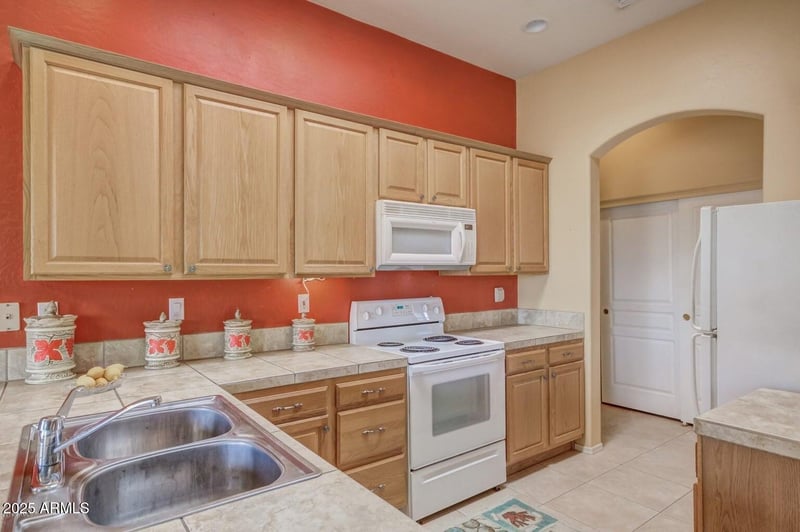 24622 Desert Vista Trl, Wittmann, AZ 85361