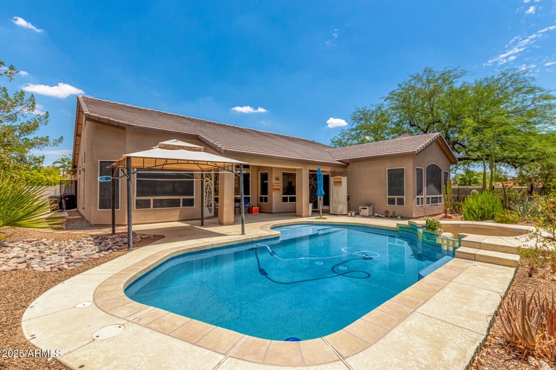 2463 Goldenrod St, Phoenix, AZ 85048