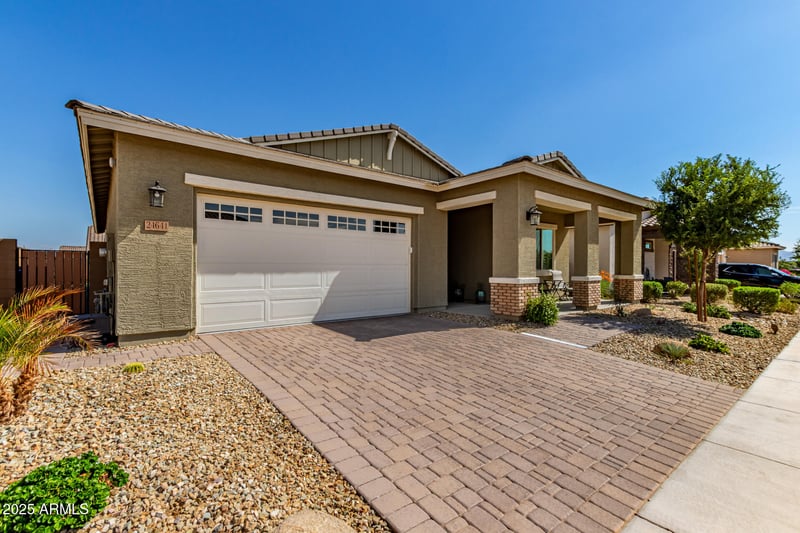 24641 174th Ln, Surprise, AZ 85387