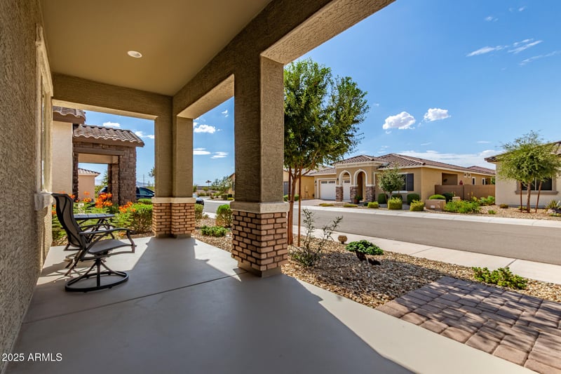 24641 174th Ln, Surprise, AZ 85387