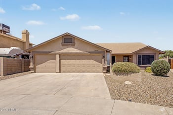 24646 N 42nd Ln, Glendale, AZ 85310