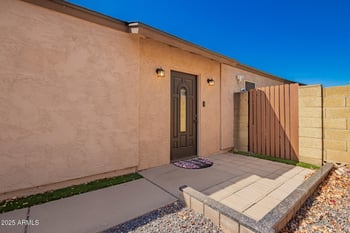 24648 40th Ln, Glendale, AZ 85310