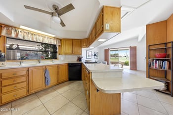 2465 Snead Dr, Mesa, AZ 85215