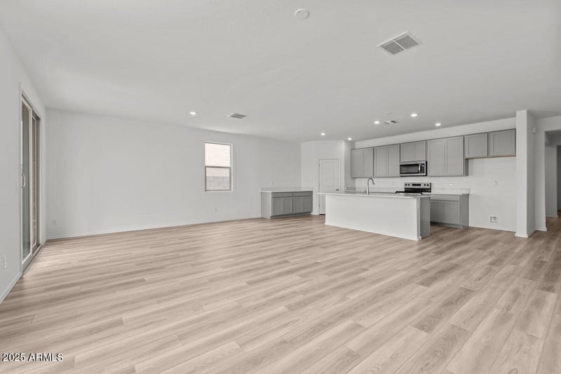 24659 Wayland Dr, Buckeye, AZ 85326