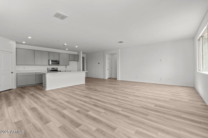 24659 Wayland Dr, Buckeye, AZ 85326