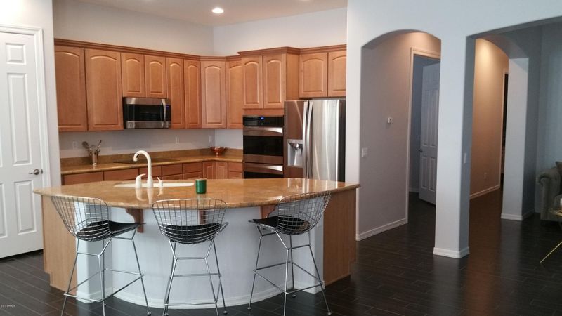 2467 E Iris Dr, Chandler, AZ 85286