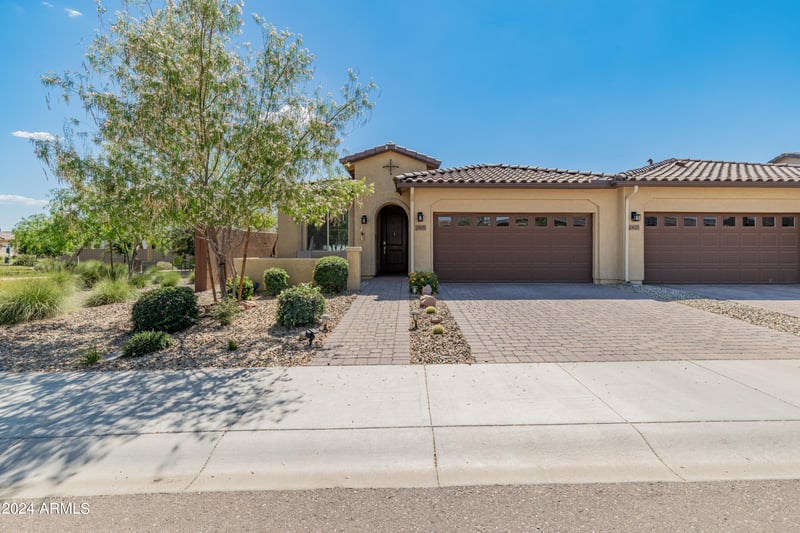 24670 171st Ln, Surprise, AZ 85387