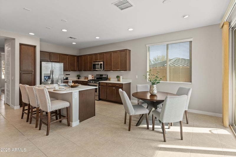 24670 171st Ln, Surprise, AZ 85387