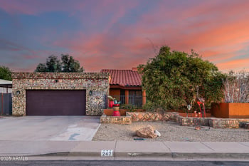 247 E Glencove St, Mesa, AZ 85201