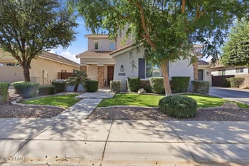 2471 Penedes Dr, Gilbert, AZ 85298