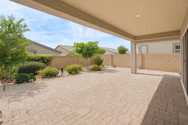 24711 174th Ln, Surprise, AZ 85387