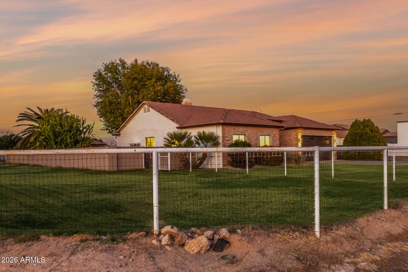24716 S 140th St, Chandler, AZ 85249