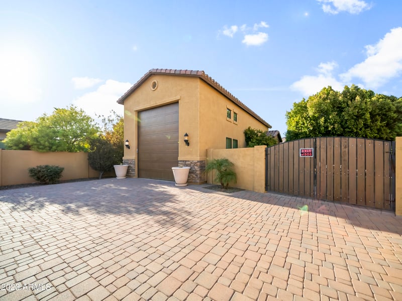 2472 E Robin Ct, Gilbert, AZ 85296