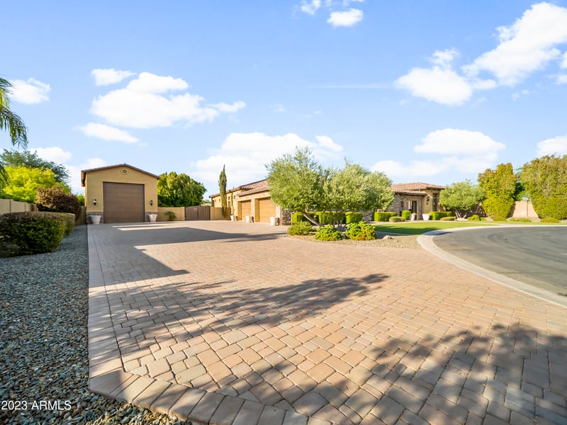2472 E Robin Ct, Gilbert, AZ 85296