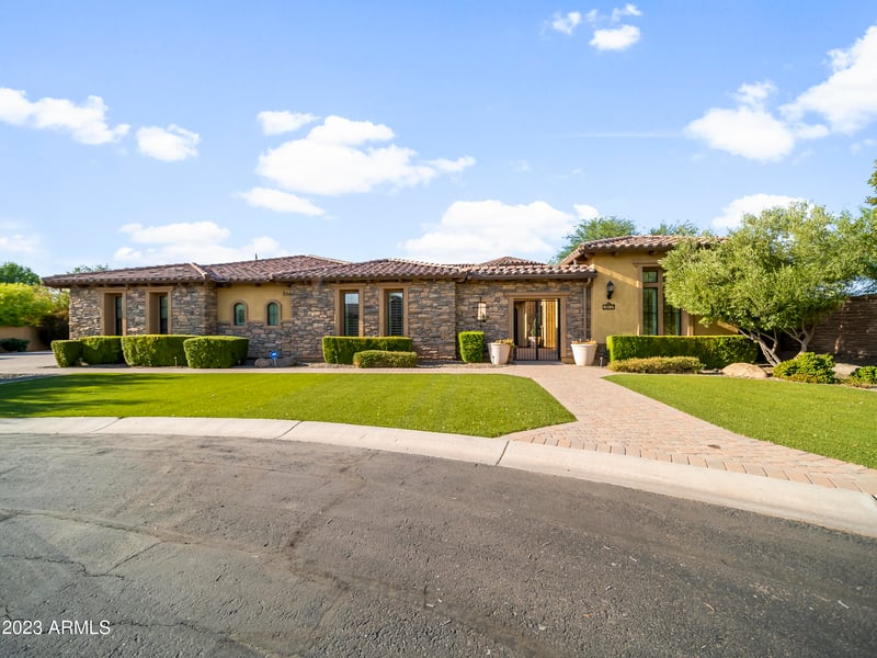 2472 E Robin Ct, Gilbert, AZ 85296