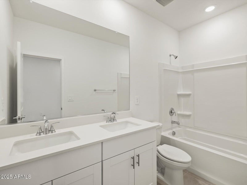 2472 Fortana Dr, San Tan Valley, AZ 85143