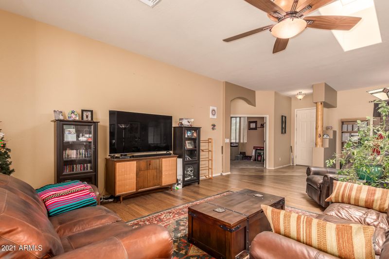 24720 W Red Robin Dr, Wittmann, AZ 85361
