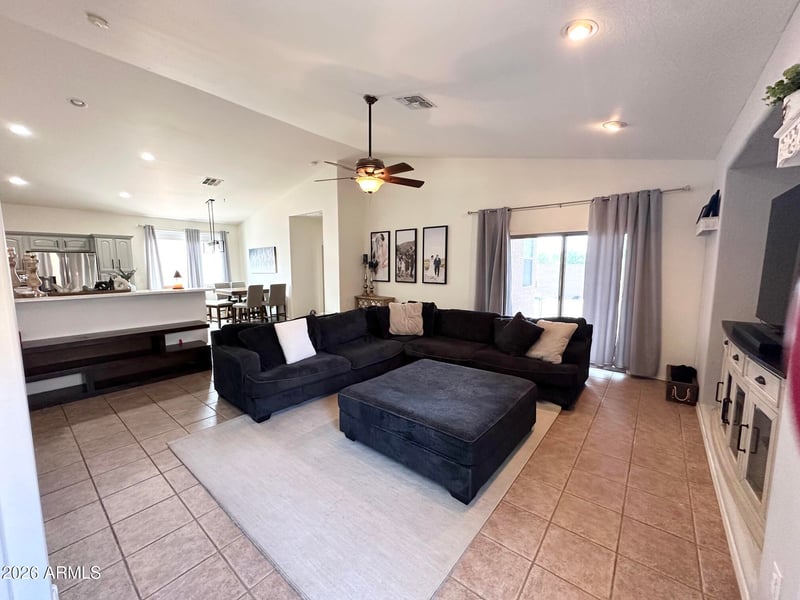 24725 Dove Trl, Buckeye, AZ 85326
