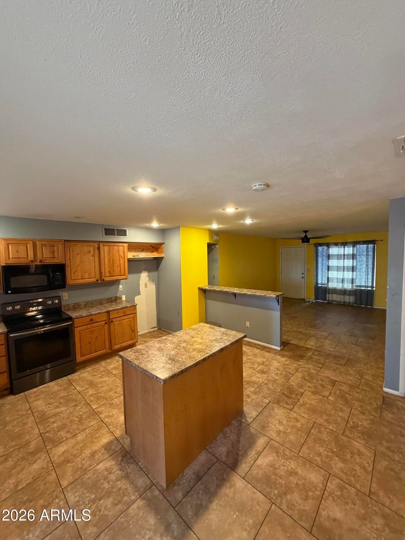 2474 John Cabot Rd, Phoenix, AZ 85032