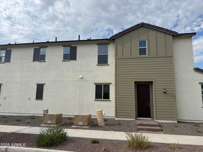 2474 Rowel Rd, Phoenix, AZ 85085