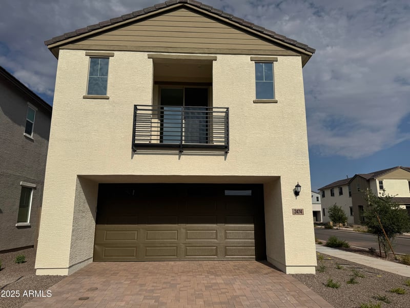 2474 Rowel Rd, Phoenix, AZ 85085