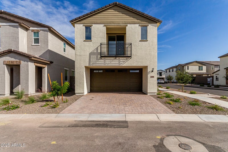 2474 Rowel Rd, Phoenix, AZ 85085